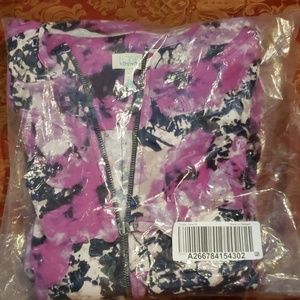 LOGO Lounge by Lori Goldstein